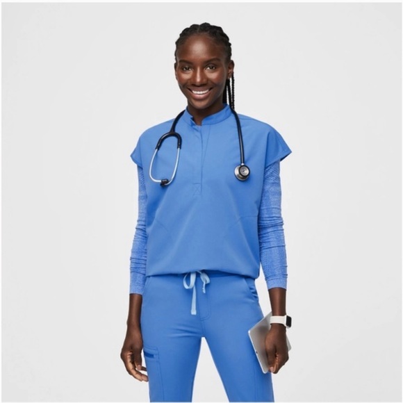 Figs Tops - LIMITED COLOR Figs Rafaela™ - Oversized Scrub Top - Capri Blue